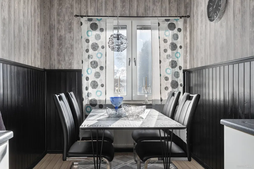 Salle à manger - Apartment with South-East View in Vänersborg