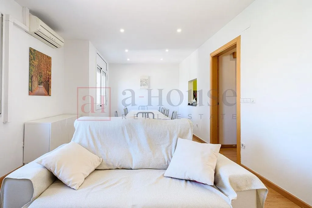 Elutuba - Luxury Flat with Northwest Views in El Clot, Barcelona