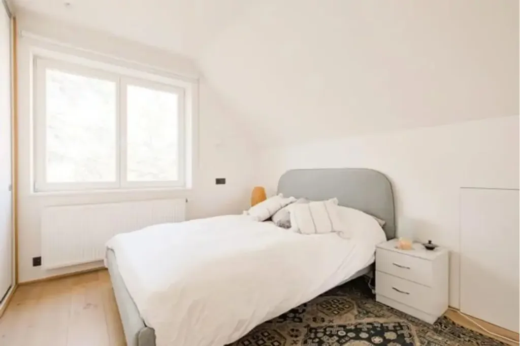 Chambres - Villa Rénovée avec Terrasse à Uccle