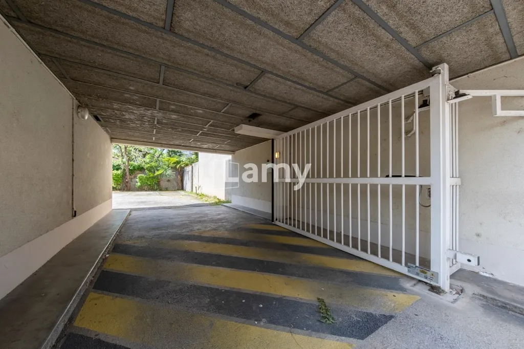 Garage - Appartement 3 pièces à Toulouse