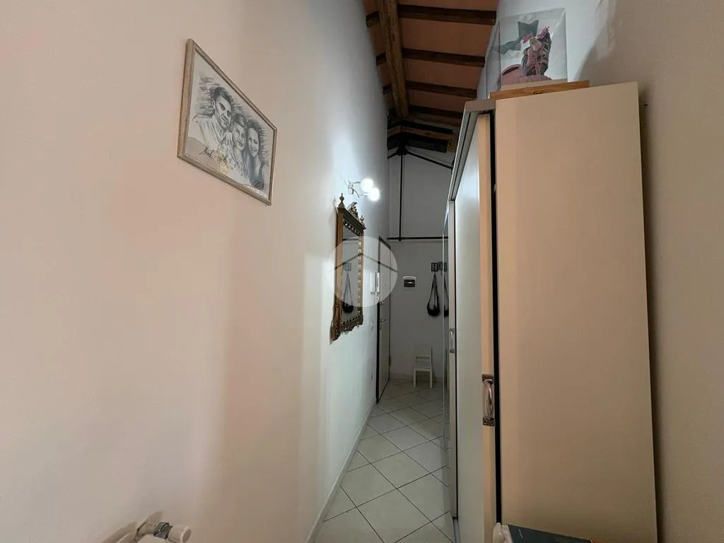 Hallway - Modernised Two-Bedroom Apartment in Florence