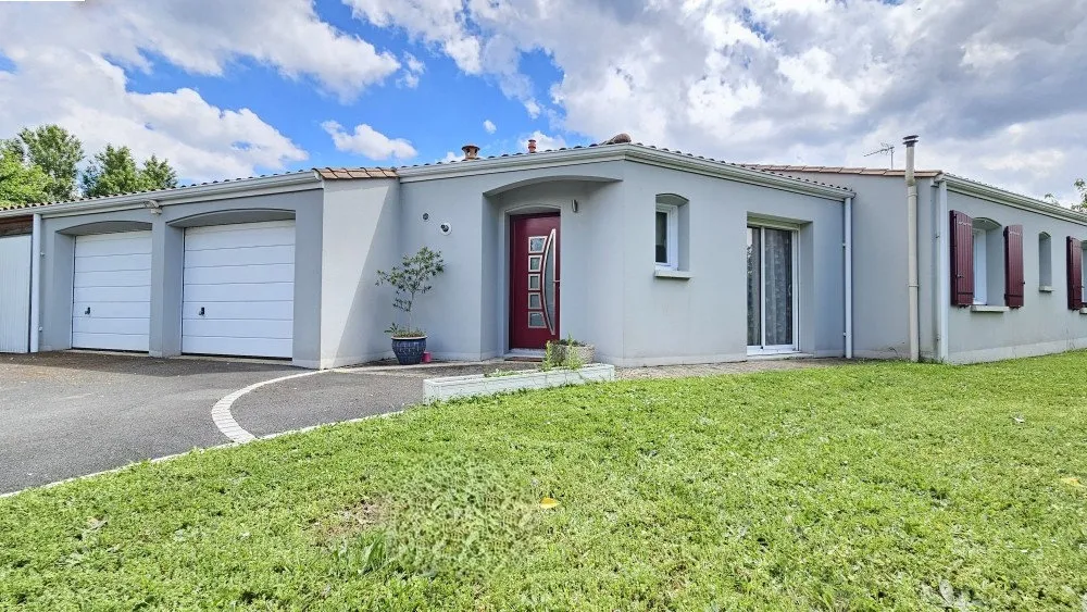 Extérieur - Maison de Plain-Pied avec Jardin à Saint-Maxire