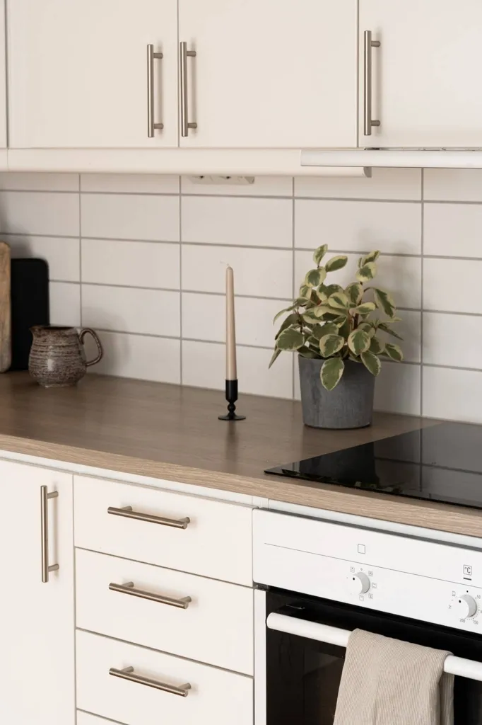 Cuisine - Apartment with Balcony in Västerås