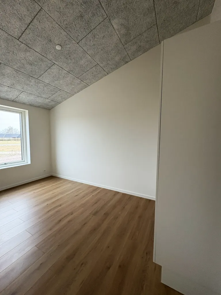 Pièces - Spacious Terraced House with Terrace in 2026