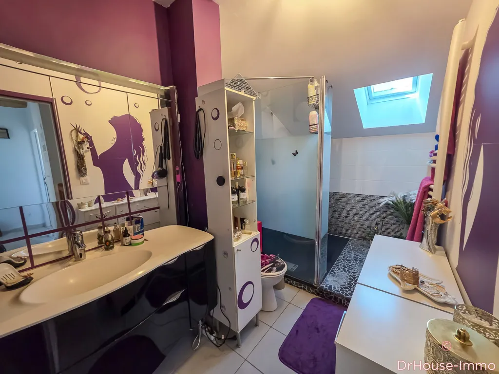 Vannitoad - Modern Townhouse with Terrace in Tours