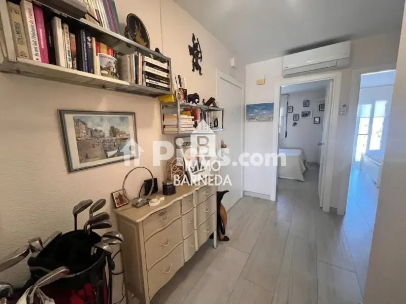 Esik - Reformed Apartment with Sea View in Port Grec