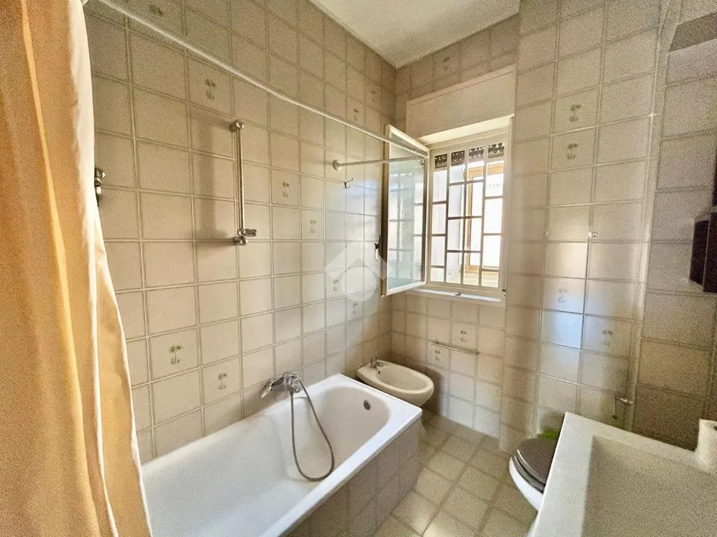 Vannitoad - Apartment with Balcony and Terrace in Palermo