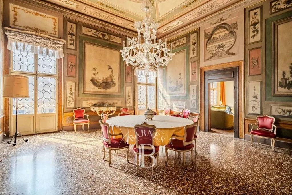 Salle à manger - Historic Villa with Courtyard in Padua