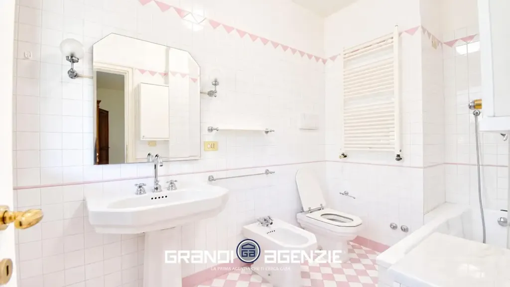 Salles de bain - Ground Floor Apartment with Private Garden in Treviso
