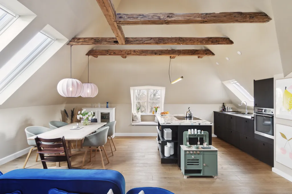 Salle à manger - Modernised Townhouse with Coastal Access in Rungsted