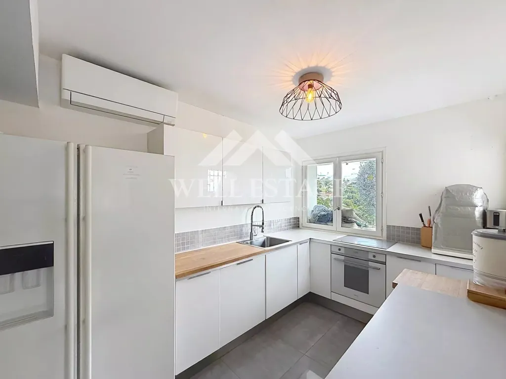 Cuisine - Appartement Villa avec Piscine et Vue Panoramique à Nice