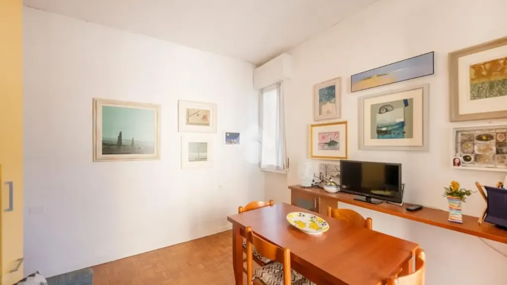 Söögituba - Rustic Studio with Lake View in Garda