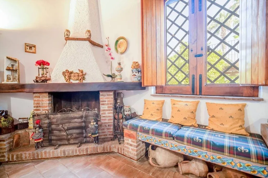 Elutuba - Luxury Villa with Pool in Acireale, Sicily