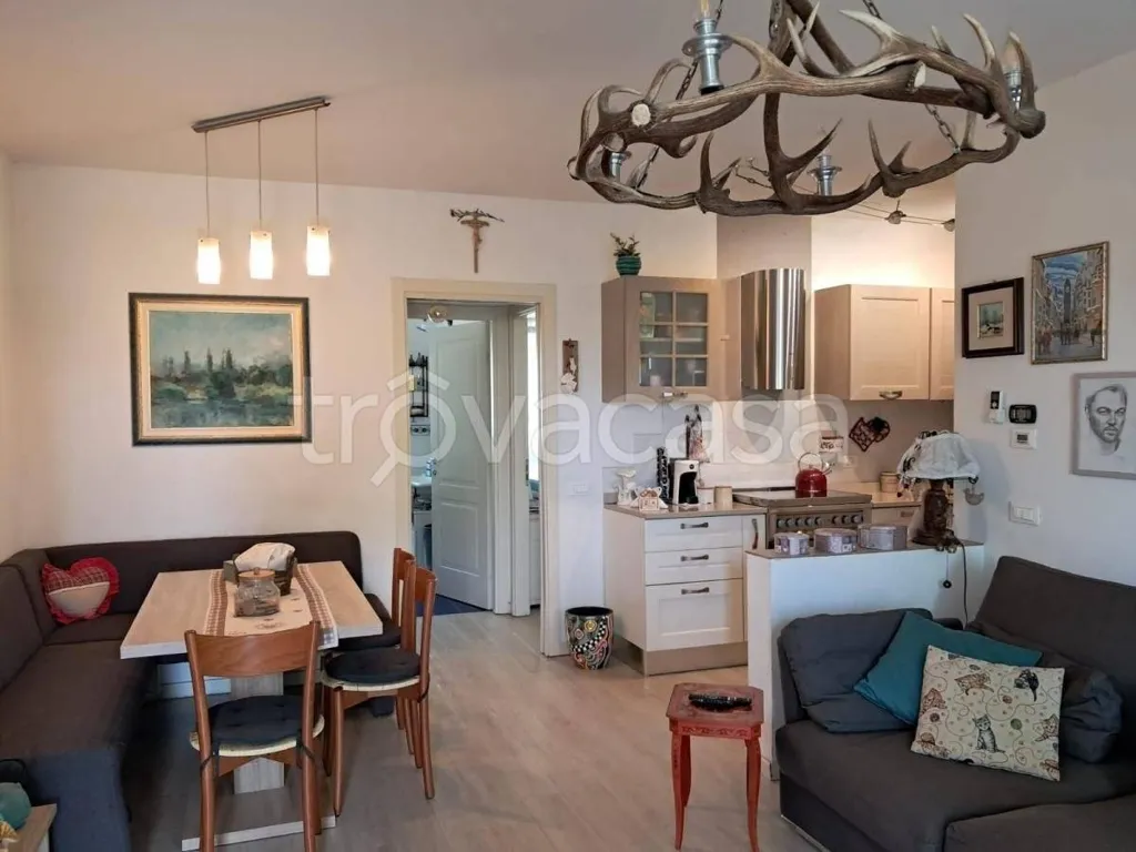 Dining Room - Modern Villa with Private Garden in Ravenna