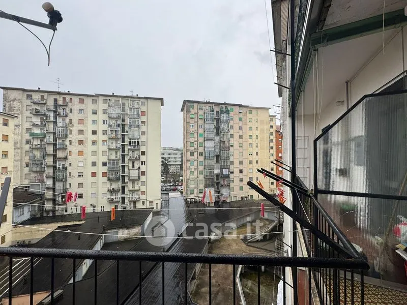 Balcon - Trilocale with Balcony in Vercelli