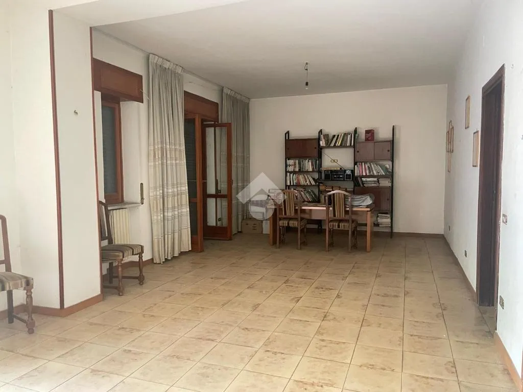 Söögituba - Spacious 5-Room Apartment with Garden in Motta Valle