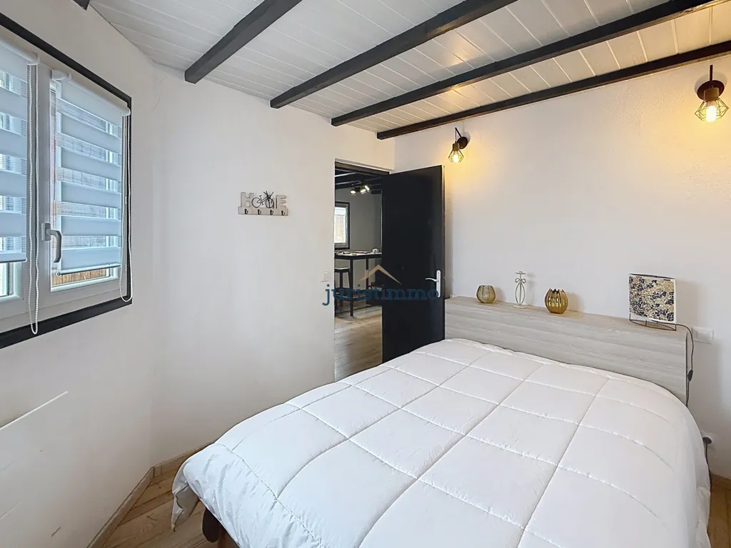 Chambres - Appartement T2 avec Grenier à Rasteau