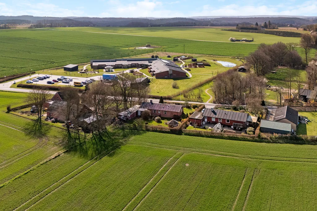 Aerial - 5-room house in Hammel