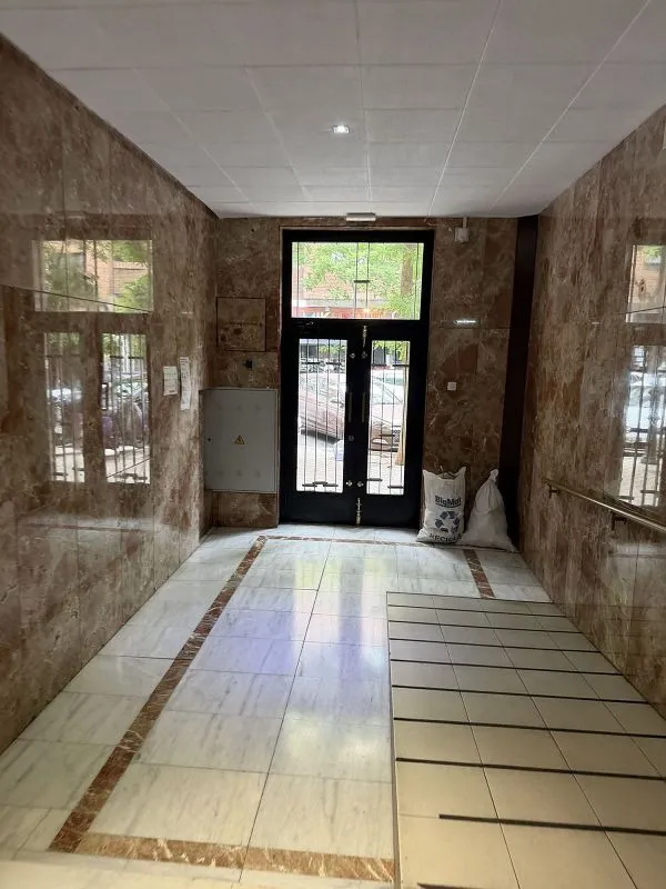 Entrée - 3-Bedroom Flat with South Orientation in Chamberí