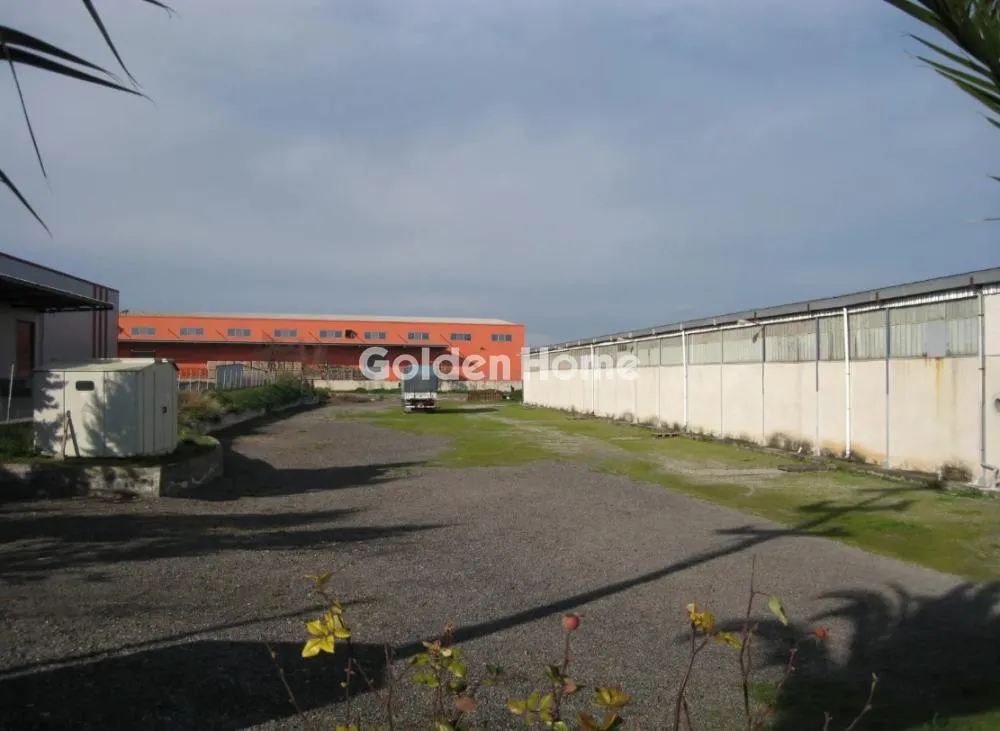Välivaade - Industrial Space with Loading Bay in Oinoi