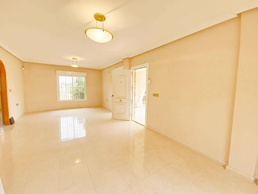 Elutuba - Luxury Villa with Sea View in La Marina