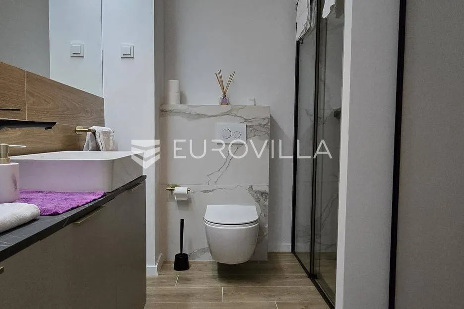 Bagni - Modern Studio Flat with Balcony in Zagreb