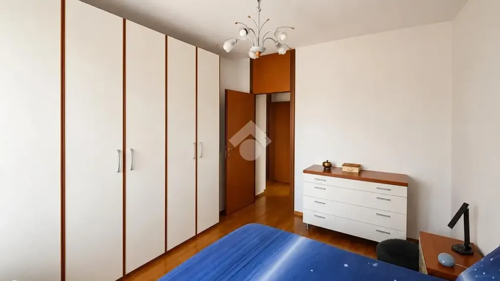 Chambres - Bright 2-Bedroom Apartment with Balcony in Basiglio
