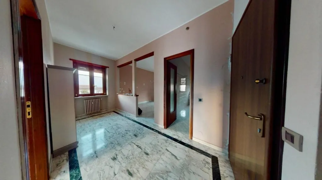 hallway_entrance