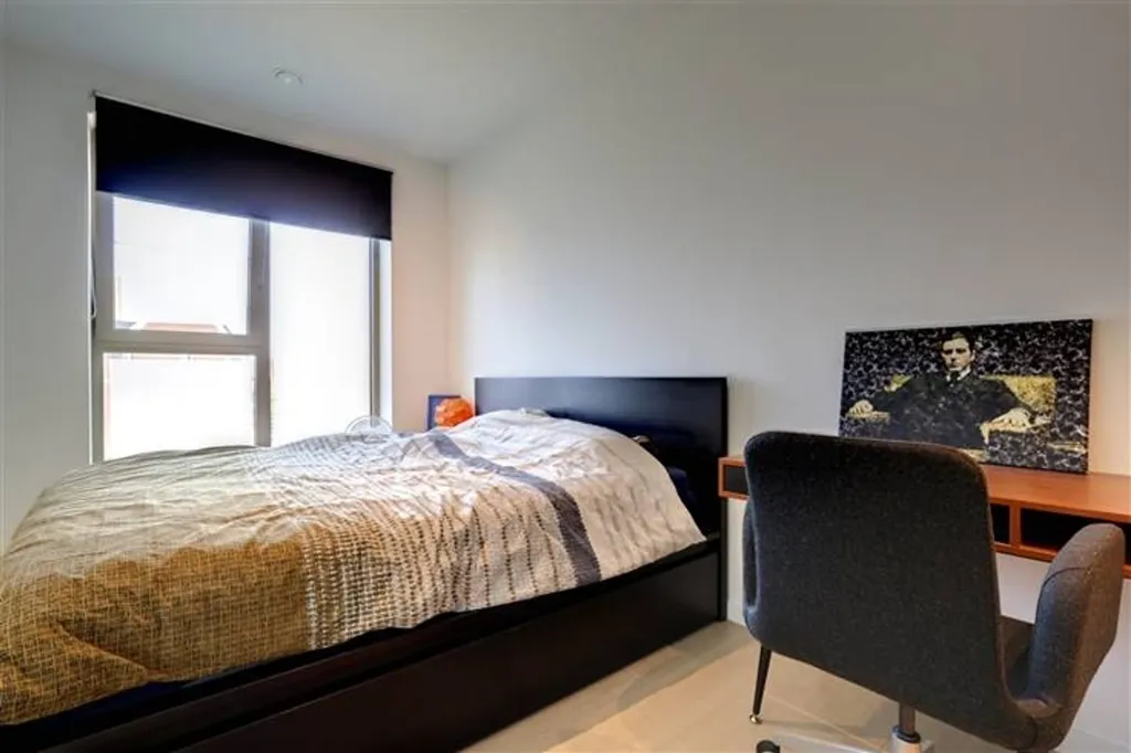 Magamistoad - Energy-Efficient Apartment with River View in Boom