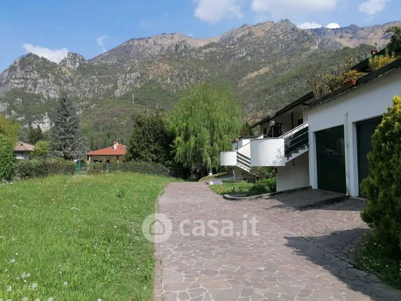 Jardin - Rustic Trilocale with Garden in Ballabio