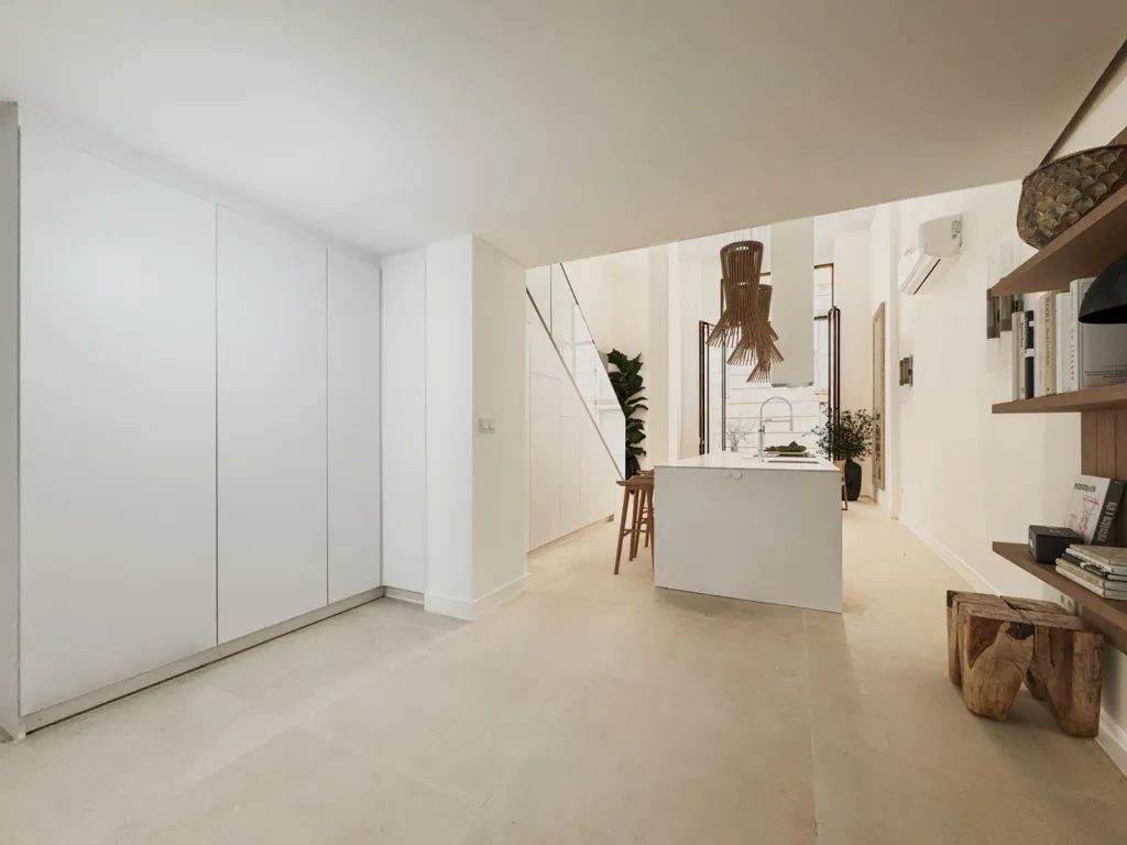 Entrée - Renovated Apartment in Alicante Old Town