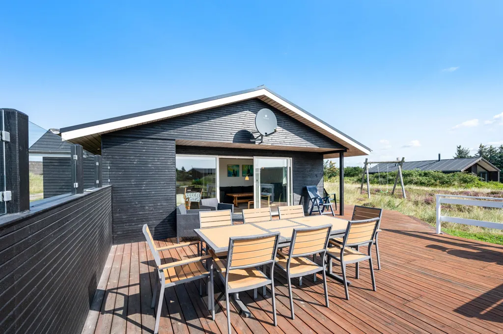 Terrazza - Modernised Summerhouse with Sea View in Klegod