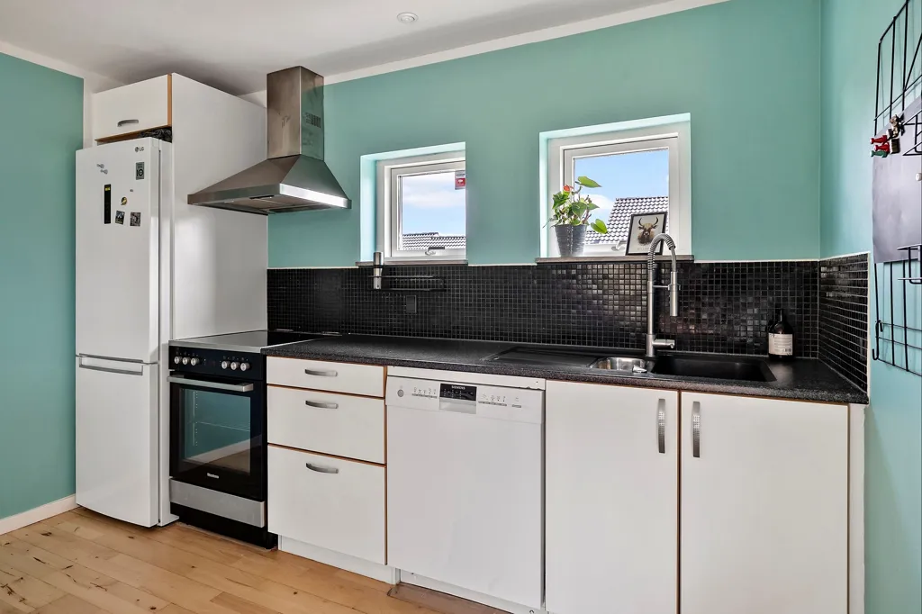 Cucina - Co-op Flat with Garden in Rønnede