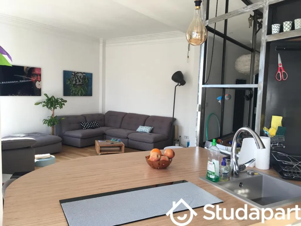 Cucina - Refurbished Studio with Balcony in City Centre