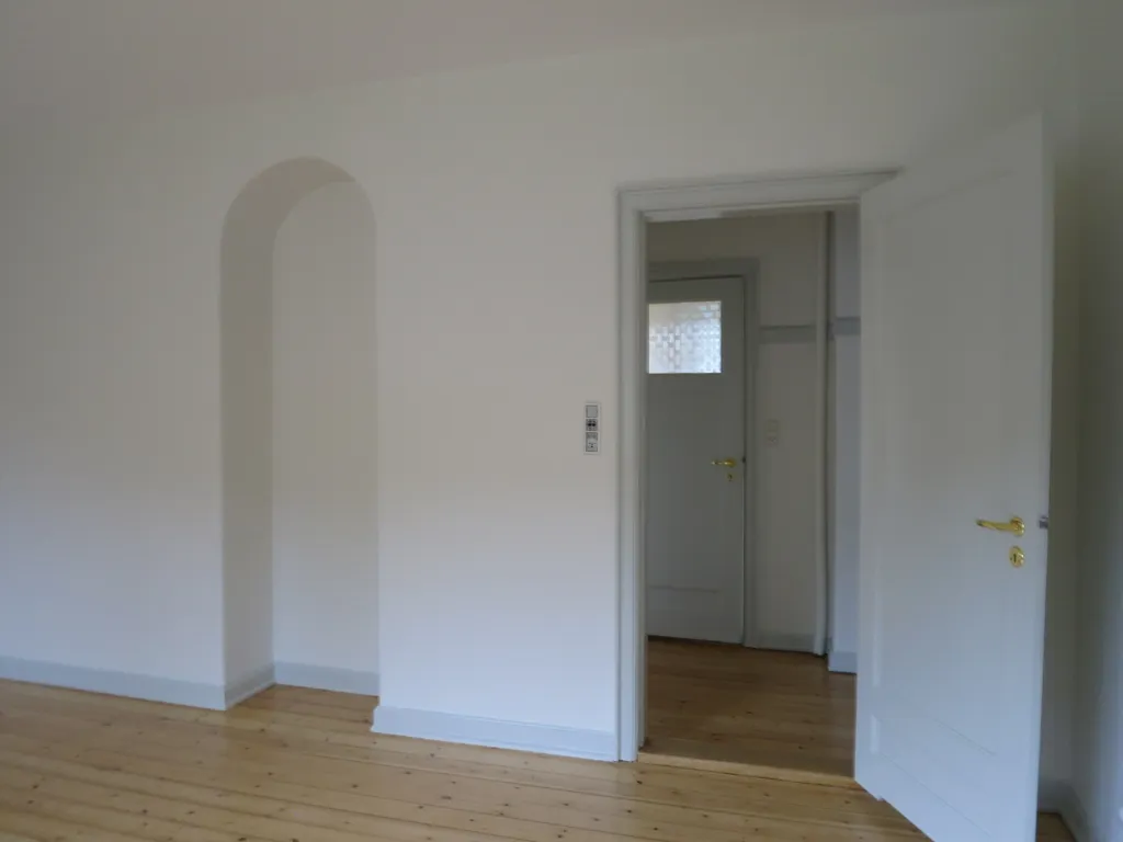 Toad - Renovated 2-Bedroom Flat with Balcony in Odense C