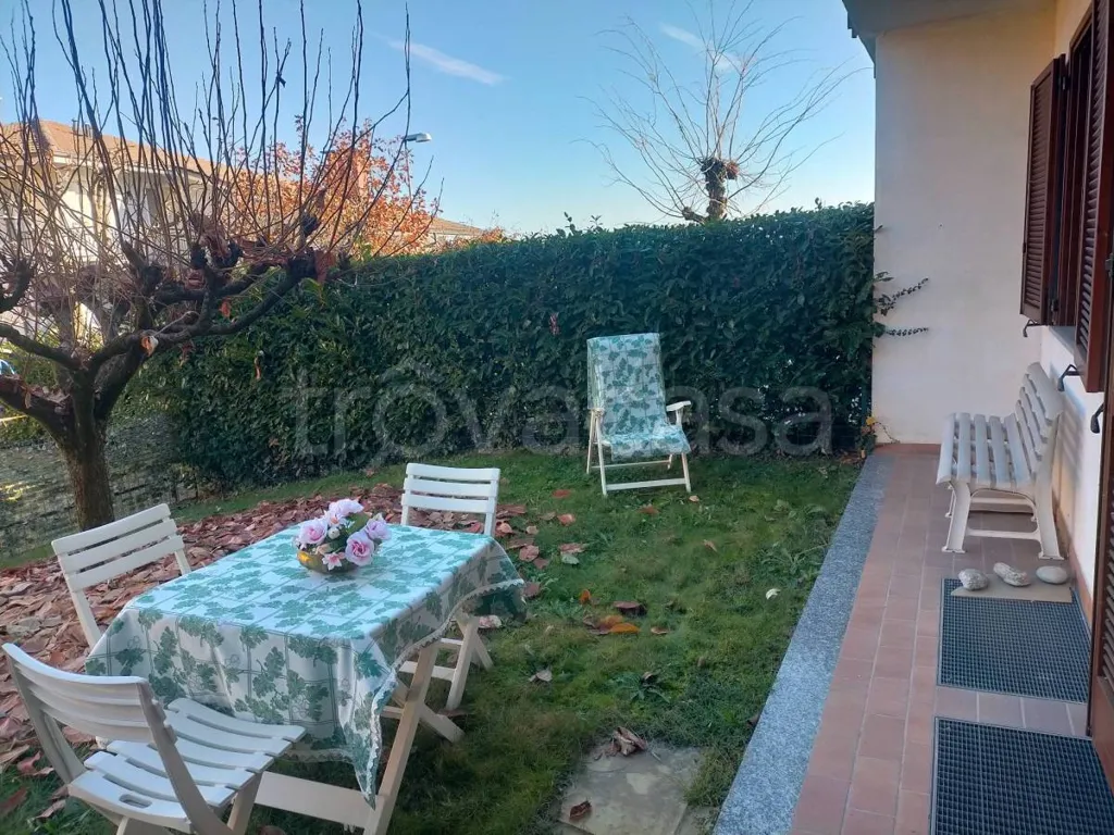 Terrass - Terraced Villa with Private Garden in Rivara