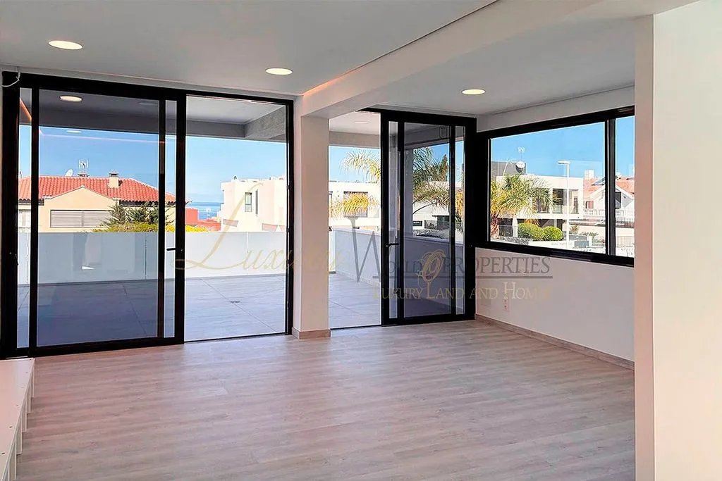 Elutuba - Modern Villa with Private Pool in El Madroñal