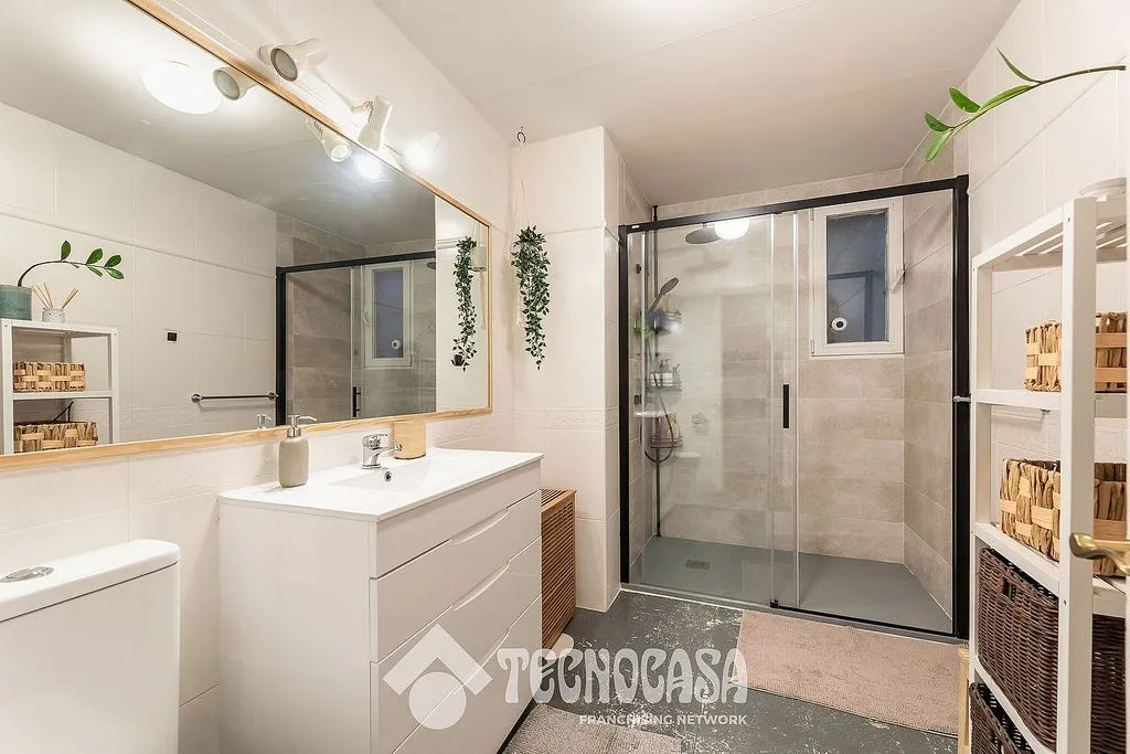 Vannitoad - Modernised Apartment with Garage in Las Rozas