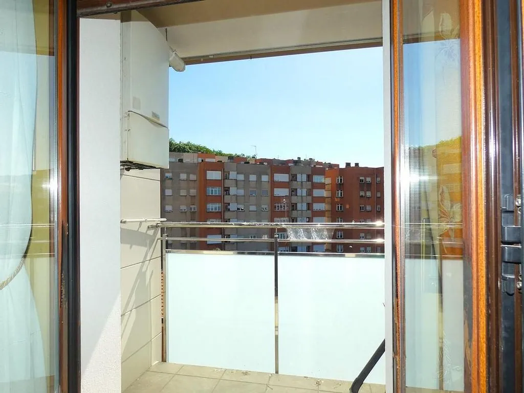 Balcon - Apartment with Balcony in Arrontegi Centre