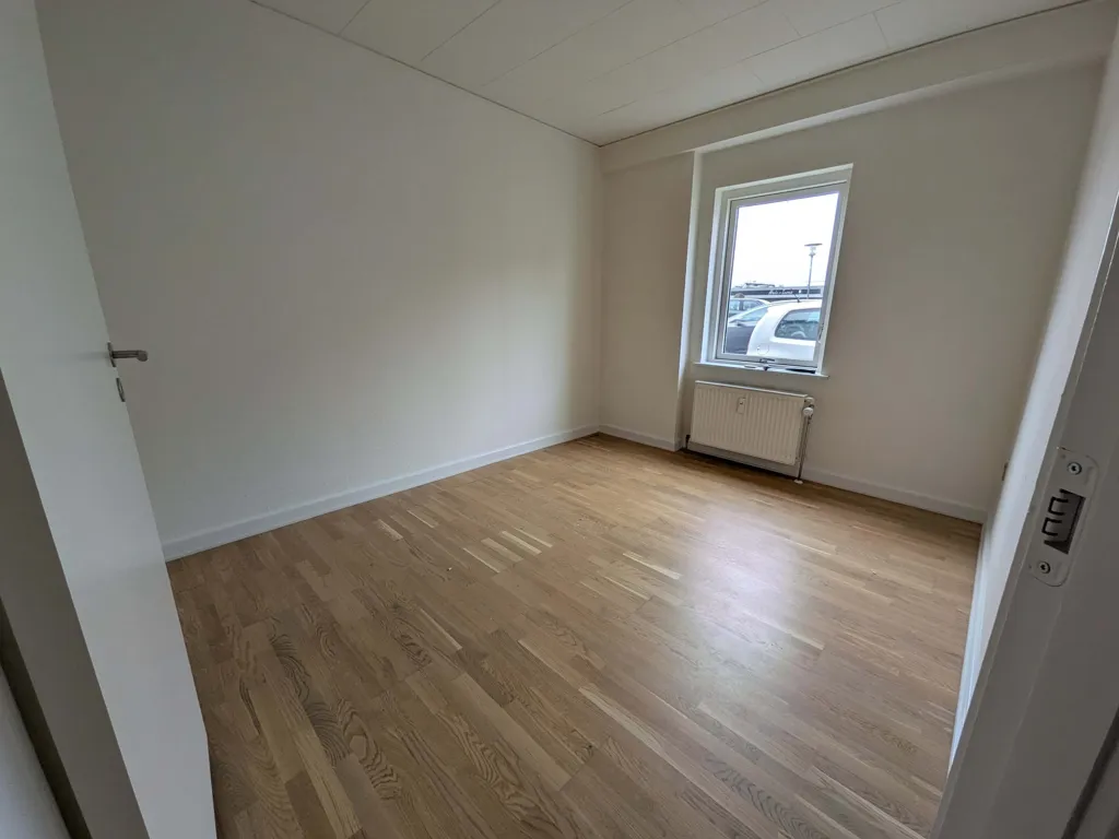 Pièces - Ground-floor Apartment in Central Langeskov