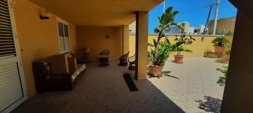 Terrass - Villa with Garden in Marsala