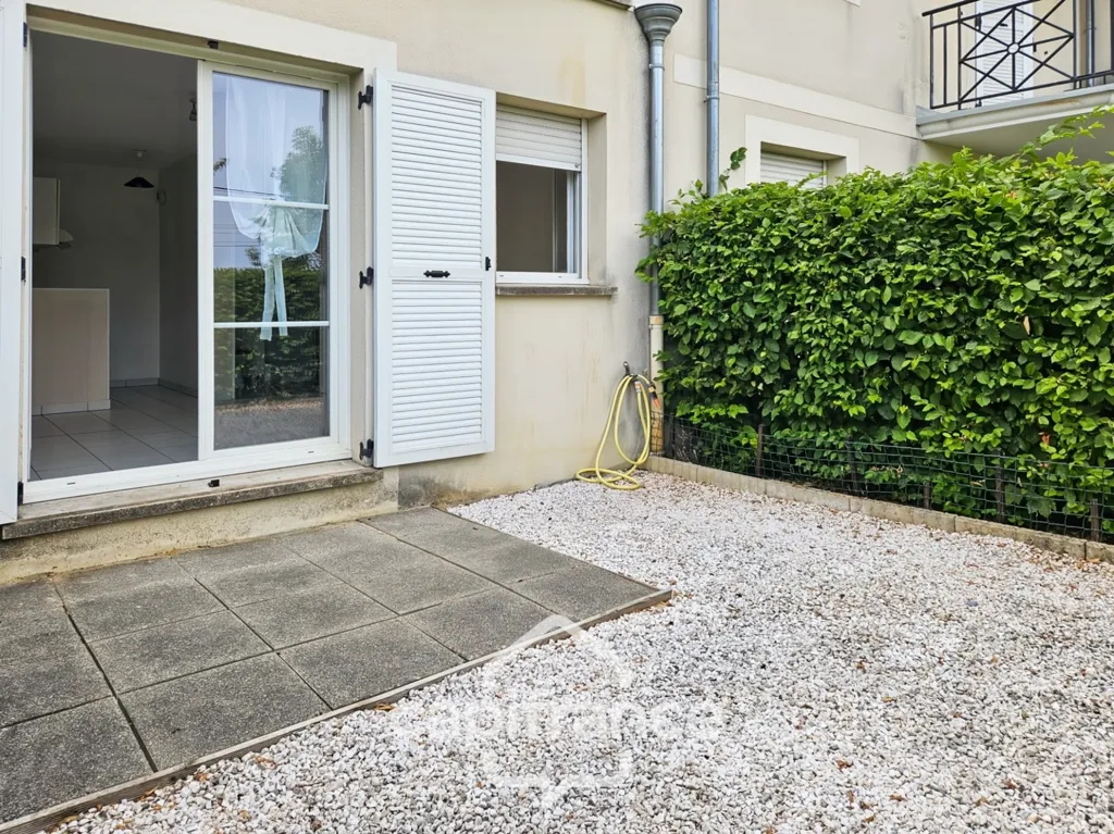 Terrass - Studio with Garden in Villenoy Centre