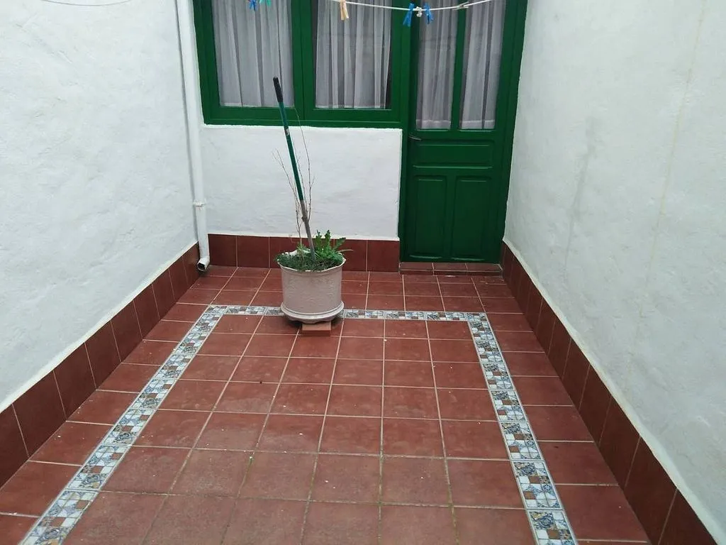 Jardin - Bright Apartment with Patio in Almansa