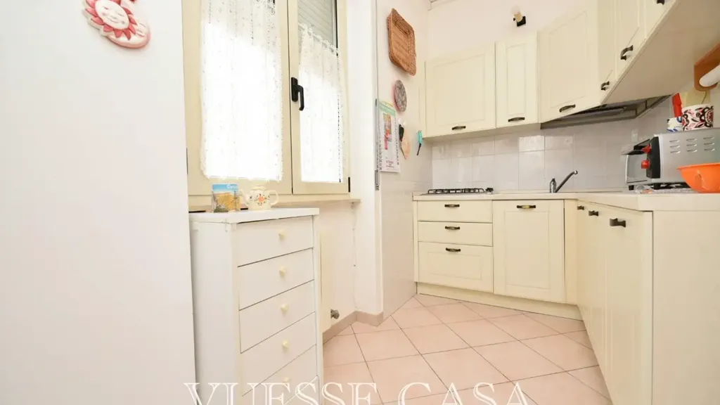 Cucina - Modernised Apartment with Balconies in Nuoro