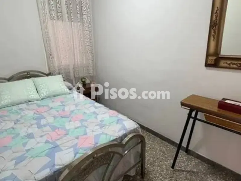 Chambres - Appartement 4 pièces à ES
