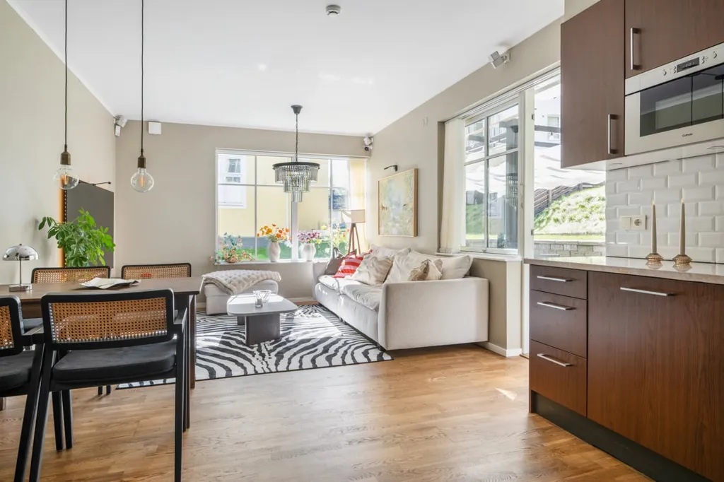 Köök - 3-Bedroom Flat with Terrace in Mariekäll