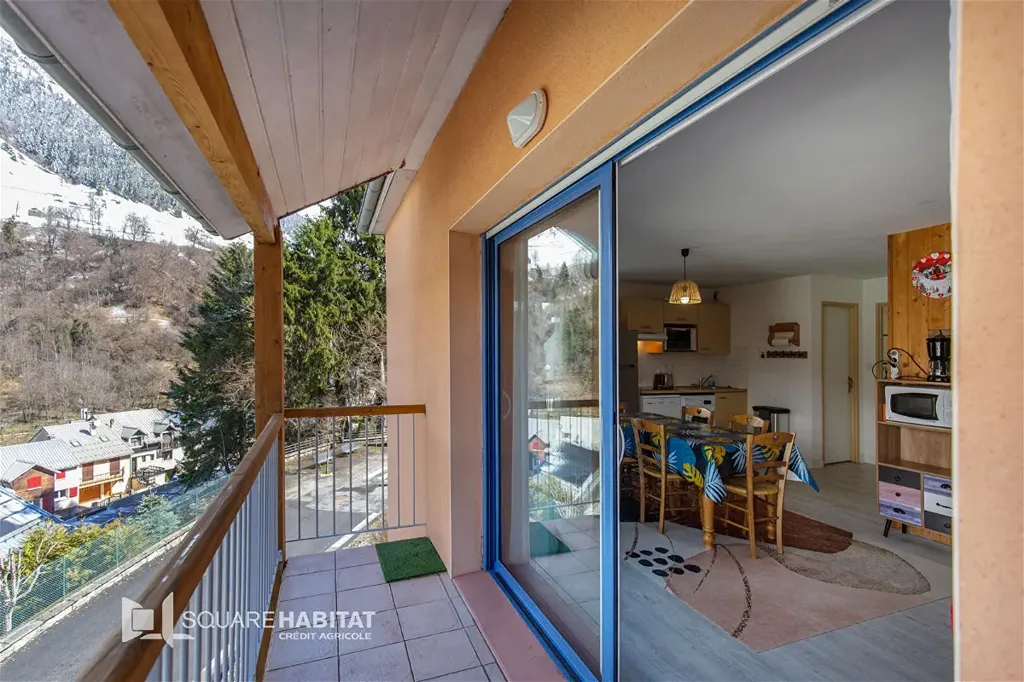 3-Bed Apartment with Mountain View in Barèges
