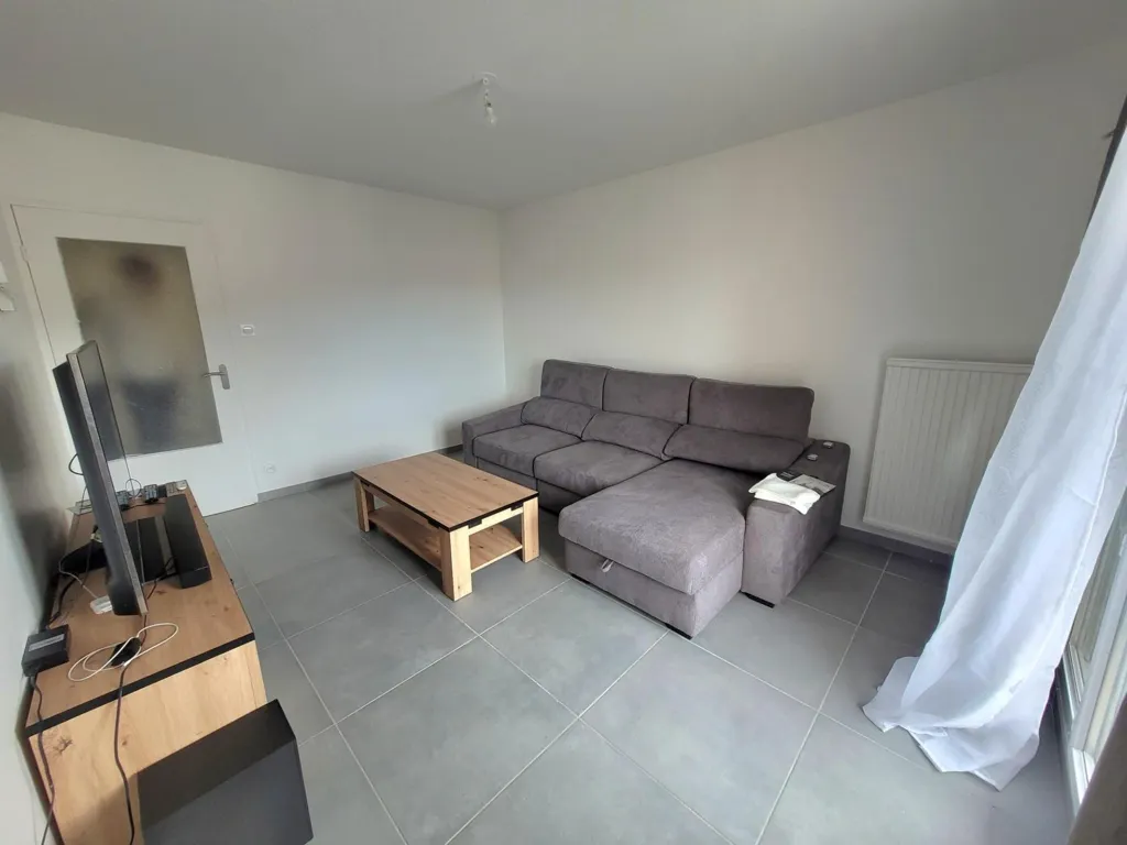 Elutuba - Refurbished Flat with Balconies in Urban Thévenon