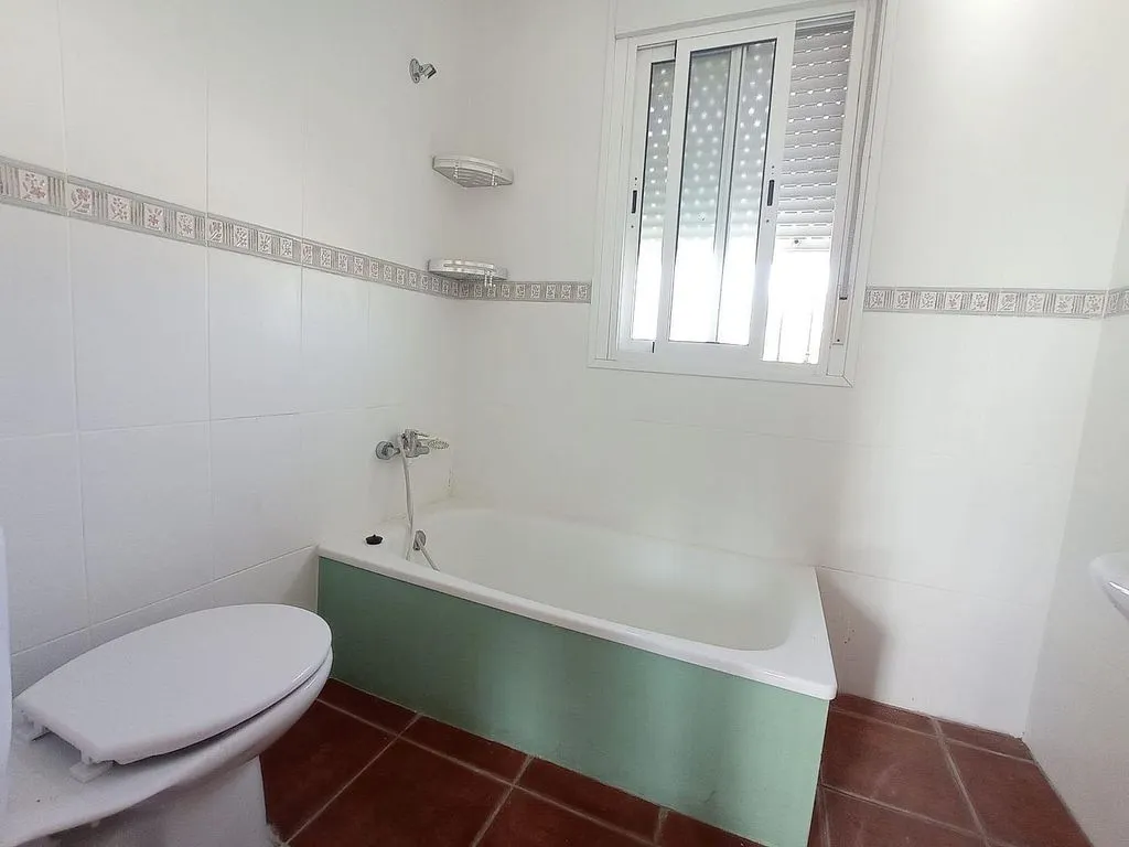 Vannitoad - Renovated Chalet with Terrace in Chiclana de la Frontera