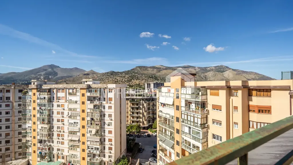 Balcon - Panoramic Penthouse with Terrace in Palermo